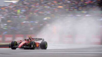 Max Verstappen - Lewis Hamilton - George Russell - Sergio Perez - Charles Leclerc - Carlos Sainz - Lando Norris - Carlos Sainz reigns in wet Silverstone qualifying to claim first career pole - bt.com - Britain - state Indiana - county Hamilton -  Coventry