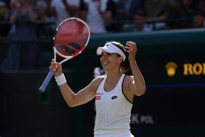 Wimbledon: Iga Swiatek's record-breaking win streak ended by Alize Cornet