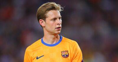 Barcelona president tells Manchester United they have 'no intention' of selling Frenkie de Jong