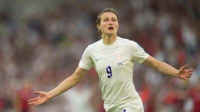 Ellen White beating Wayne Rooney's England record would 'speak volumes' for women's game, says Kelly Smith