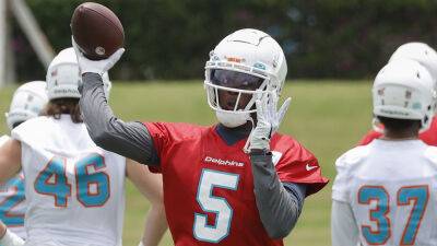 Teddy Bridgewater - Dolphins' Teddy Bridgewater rips NFL players who pretend to be 'gangsta' - foxnews.com - Florida - county Miami - county Garden