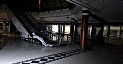 The abandoned Greater Manchester shopping centre that looks like a 'surreal' setting for a classic zombie movie