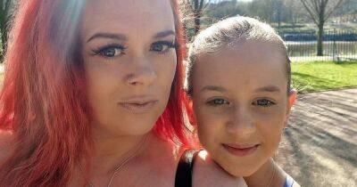 Mum hit with £100 parking fine after pulling over to take emergency call from daughter - manchestereveningnews.co.uk