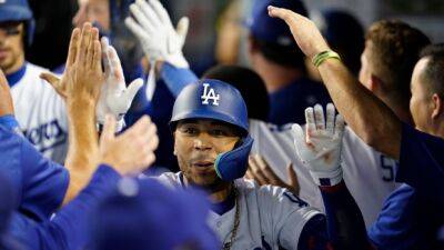 Dodgers recover, beat Giants on Betts' three-run HR in eighth