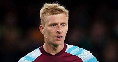 Brentford sign ex-Burnley captain Mee