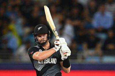 Phillips leads New Zealand to T20 series sweep of Ireland