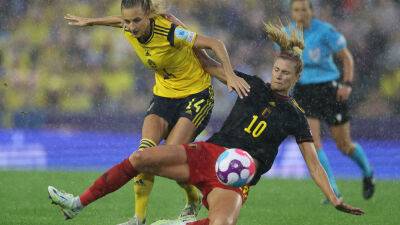 Stina Blackstenius - Peter Gerhardsson - Late goal sends Sweden to Euro 2022 semi-final, knocking out Belgium - france24.com - Sweden - Manchester - France - Belgium - Portugal
