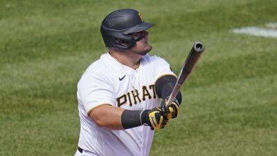 Report: Mets acquire Vogelbach in deal with Pirates