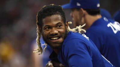 MLB roundup: Blue Jays set team record with 28 runs, rout Red Sox