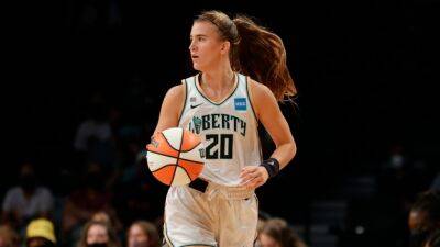 Ionescu lifts Liberty to win over Sky to end skid