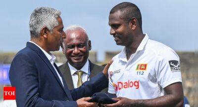 Sri Lanka Cricket felicitates Angelo Mathews as he becomes sixth Sri Lankan to play 100 Tests