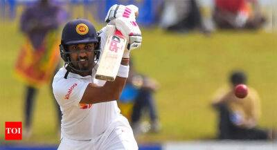 Babar Azam - Angelo Mathews - Dimuth Karunaratne - Dinesh Chandimal propels Sri Lanka in Angelo Mathews' 100th Test - timesofindia.indiatimes.com - Sri Lanka - Pakistan