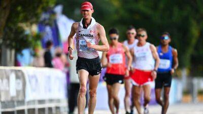 Canada's Evan Dunfee finishes 6th in men's 35km race walk at World Athletics Championships