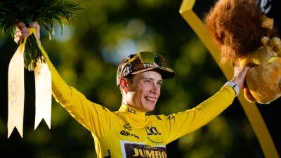 Jonas Vingegaard wins Tour de France crown as Jasper Philipsen takes final stage