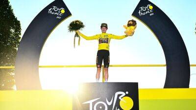 Vingegaard wins maiden Tour de France title