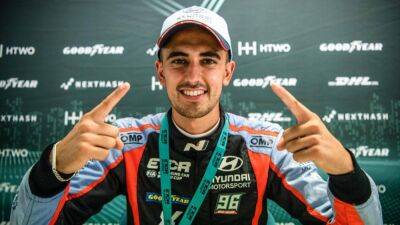 Azcona crowned King of the Weekend in Vallelunga