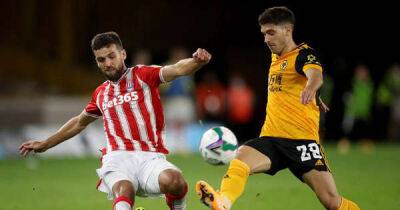 Nottingham Forest told they can sign former Wolves defender for €1m fee