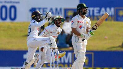 Babar Azam - Late Agha Salman wicket hurts Pakistan as Sri Lanka spinners dominate second Test - thenationalnews.com - Sri Lanka - Pakistan