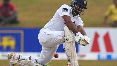 Captain Karunaratne battles through pain to put Sri Lanka in control of second Test