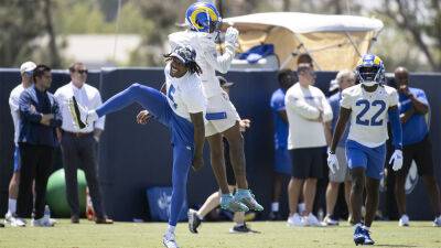 Jalen Ramsey - Jalen Ramsey mentors defensive backs during recovery from offseason surgery - foxnews.com - Los Angeles -  Los Angeles