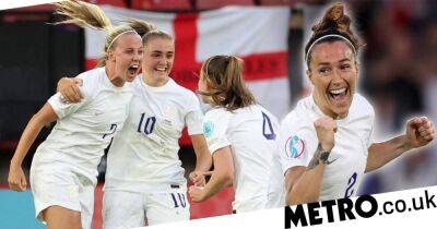 Alessia Russo - Fran Kirby - Lucy Bronze - Beth Mead - Mary Earps - England reach Women’s Euros final with rousing thrashing of Sweden in Sheffield - metro.co.uk - Sweden - Manchester - France - Germany