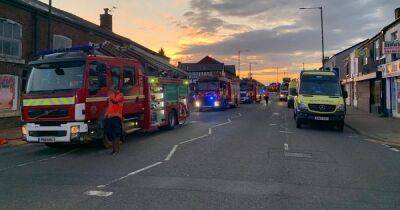 London Road - Three children rushed to hospital after being pulled from blaze at derelict pub - manchestereveningnews.co.uk - Manchester
