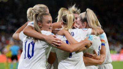 Alessia Russo - Fran Kirby - Lucy Bronze - Beth Mead - An England - England women reach EURO final in blowout with audacious goal (video) - nbcsports.com - Sweden - Manchester - France - Germany - Denmark - Netherlands - Usa