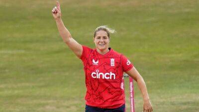 Katherine Brunt admits moments of self-doubt as she considers when to retire - bt.com - South Africa