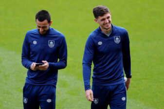 Dwight Macneil - Burnley stance revealed after Everton table £20m offer - msn.com - Manchester