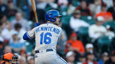 New York Yankees finalizing deal to acquire outfielder Andrew Benintendi from the Kansas City Royals, sources say