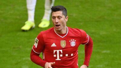 Bayern could still sign replacement for striker Lewandowski