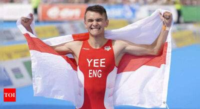 Alex Yee - English triathlete Alex Yee wins first gold of Commonwealth Games 2022 - timesofindia.indiatimes.com - Britain - Australia -  Tokyo - New Zealand - Birmingham