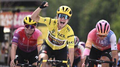 Marianne Vos - Lorena Wiebes - Marianne Vos doubles up in yellow on Stage 6 after Lorena Wiebes crash at Tour de France Femmes - eurosport.com - France