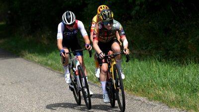 Marianne Vos - Anna Henderson admits she was 'not in control' during nerve-shredding descent at Tour de France Femmes - eurosport.com - France