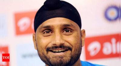 Indian cricket fraternity extends birthday wishes to Harbhajan Singh