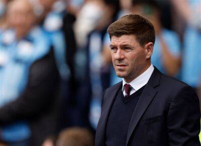 Aston Villa: Gerrard 'desperate' to have 'unreal' star at Villa Park next season