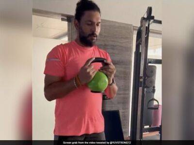 Yuvraj Singh - Watch: Yuvraj Singh Asks Shubman Gill's "Good Friend" To Congratulate Him For Winning "Player of the Series" Award Against West Indies - sports.ndtv.com - India -  Hyderabad