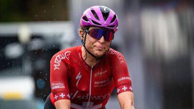Tour de France Femmes: Marlen Reusser and Lorena Wiebes drop out following crash on Stage 6