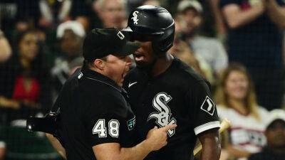White Sox's Tim Anderson bumps umpire after ejection: 'I didn’t see any contact that I know'