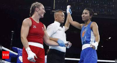 Lovlina Borgohain - Commonwealth Games 2022: Boxer Lovlina Borgohain cruises to quarterfinals - timesofindia.indiatimes.com - South Africa - New Zealand - India