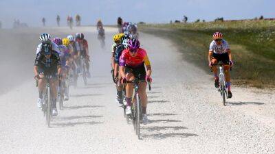 Tour de France Femmes 2022: Will other teams regret not taking advantage of Annemiek van Vleuten mechanical?