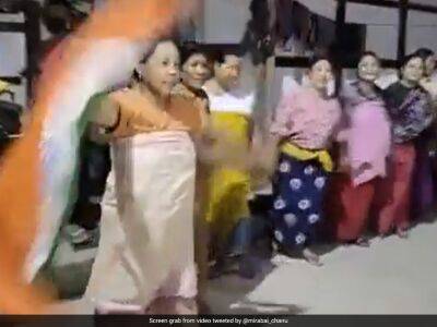 Video: Mirabai Chanu's Family's Traditional Dance, Waving National Flag After She Wins CWG Gold - sports.ndtv.com -  Tokyo - Birmingham - Mauritius