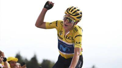 Annemiek van Vleuten conquers Super Planche to cement historic Tour de France Femmes win