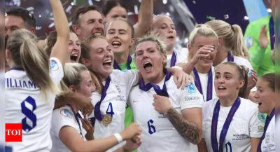 England Euros win 'an inspiration for girls and women': Queen