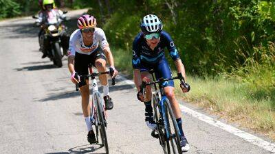 Annemiek van Vleuten wins ahead of Mavi Garcia as general classification gets blown wide open on Stage 4 of Giro Donne