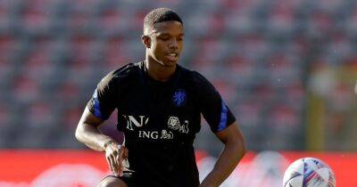 Tyrell Malacia's Manchester United decision could send a message to another Erik ten Hag target