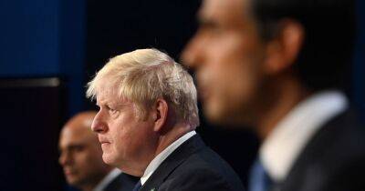 Boris Johnson - Rishi Sunak - What next? Boris Johnson clinging on after multiple resignations - manchestereveningnews.co.uk - London -  Hague