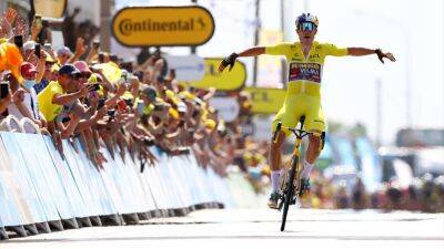 Adam Yates - Adam Blythe - ‘I’m in shock!’ – Wout van Aert lauded after ‘demolishing peloton’ on Stage 4 at Tour de France - eurosport.com - France - Belgium - Denmark - county Jasper