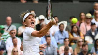 Semifinal-bound Halep wins 12th straight Wimbledon match, ousting Anisimova