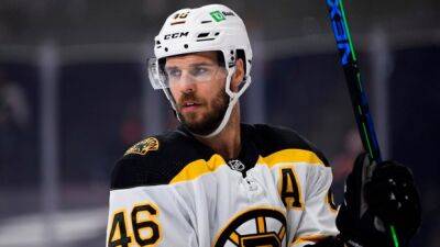 Sweeney: Bruins in touch with Krejci, Bergeron 'considering playing'